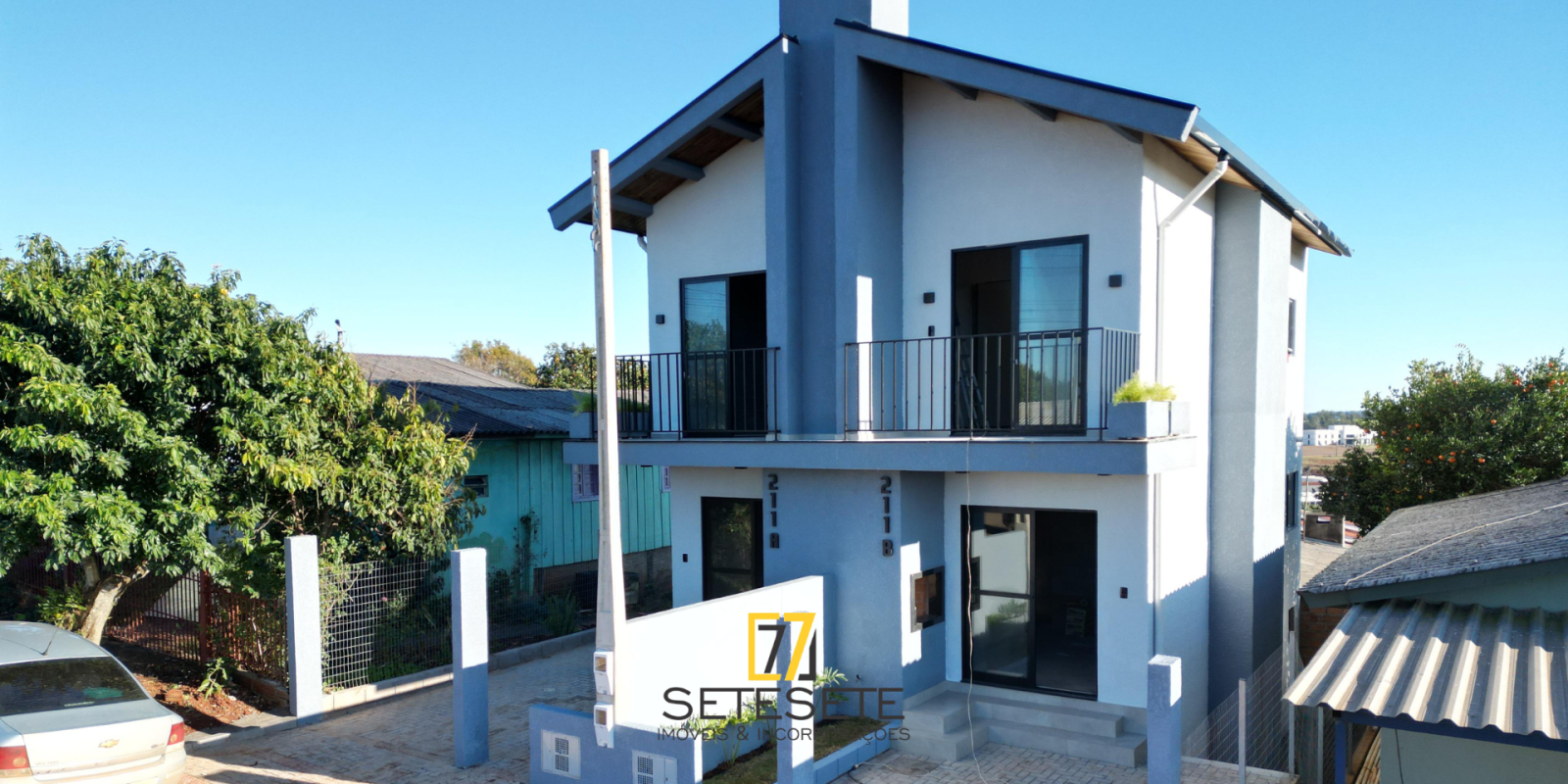 Sobrado na Rua das Laranjeiras - Foto 1 de 33