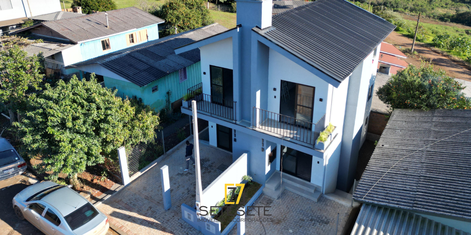 Sobrado na Rua das Laranjeiras - Foto 2 de 33