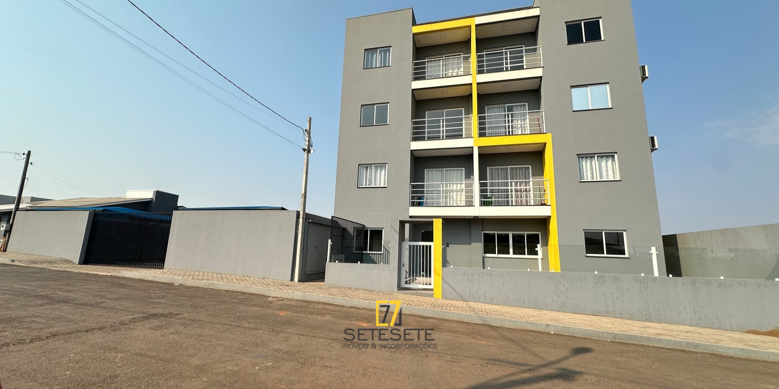 Apartamento semimobiliado para locação 